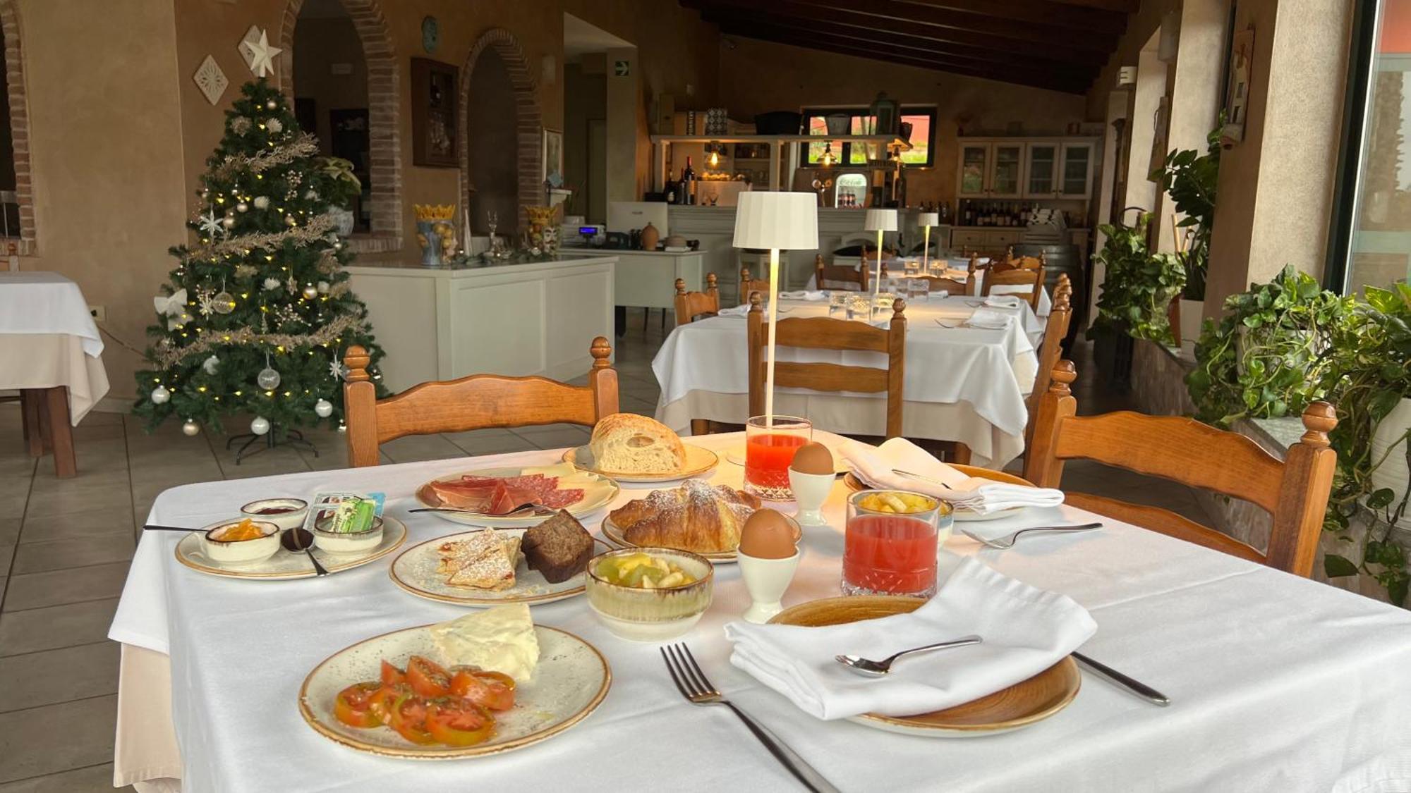 Borgo di Santa Barbara Hotel Santa Domenica  Bagian luar foto